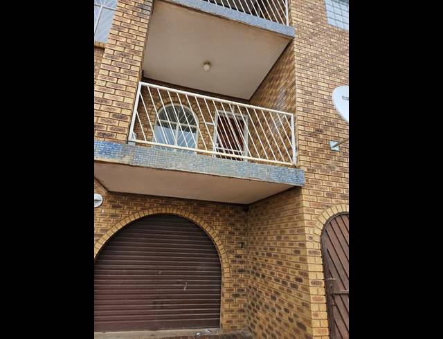 14 BEDROOM APARTMENT FOR SALE IN LAUDIUM